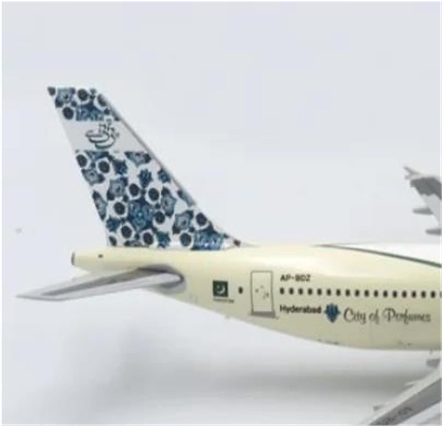 1 200 for Airbus A310-300 AP-BDZ Metal Aviation Aircraft Model Collection Or Gift Ornament Hobby Playgame Kit