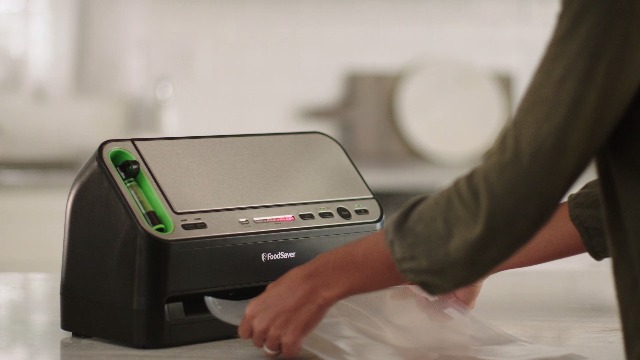 Amazon.com: FoodSaver V4400 2-in-1 Vacuum Sealer Machine with