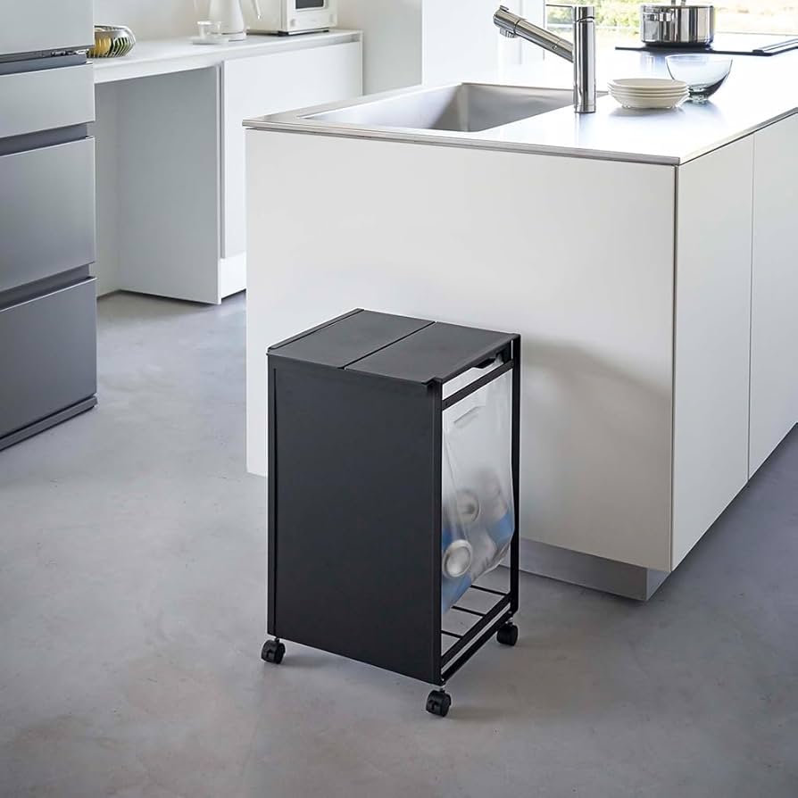 Amazon｜山崎実業(Yamazaki) 蓋付き 目隠し 分別 ダストワゴン 2分別