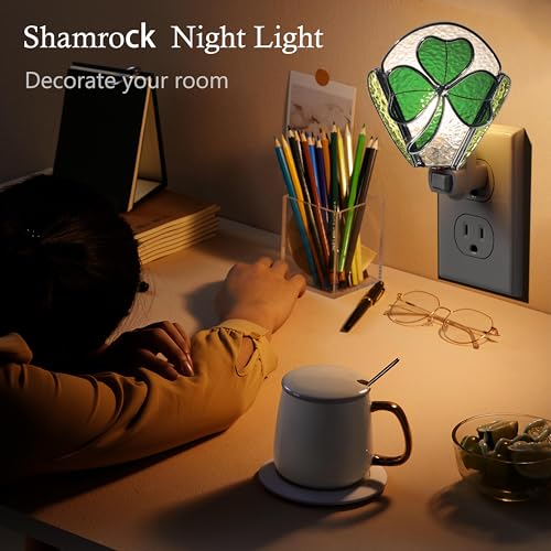 Image of KY&BOSAM Shamrock Night Light Plug into Wall, Warm White | Includes 1 Bulbs 7W, Switch-On /Off, DIY Decorative, Kids Home Decoration