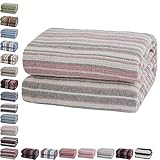 rosensofa martina Kuscheldecke Tagesdecke Wohndecke Wendedecke Sofadecke Couchdecke in Cashmere-Feeling Kuscheln Sie sich auf dem Sofa, Ihrem Lieblingssessel oder im Bett ein, mit unseren warmen und großen Wohndecken.?Die Decken sind durch die verschiedenen Motive sehr dekorativ und passen sich optisch perfekt jedem Wohn- oder Schlafzimmer an,?und verleiht sofort ein wohnliches und gemütliches Ambiente.