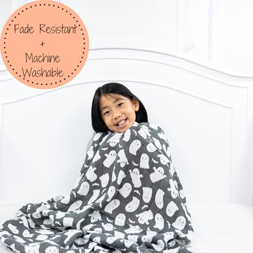 Image of LollyBanks Muslin Swaddle Blankets, 100% Cotton Baby Swaddle for Newborn Boys and Girls, Soft and Breathable 47 x 47 Inches Infant Blanket, Baby Registry Must Haves (Cute Ghost Halloween Print)