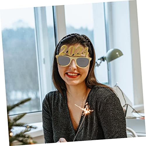 Amosfun 3Pcs 2024 Adereços De Óculos De Sol Anos Anos Óculos De Sol Decorações De Ano Extravagantes