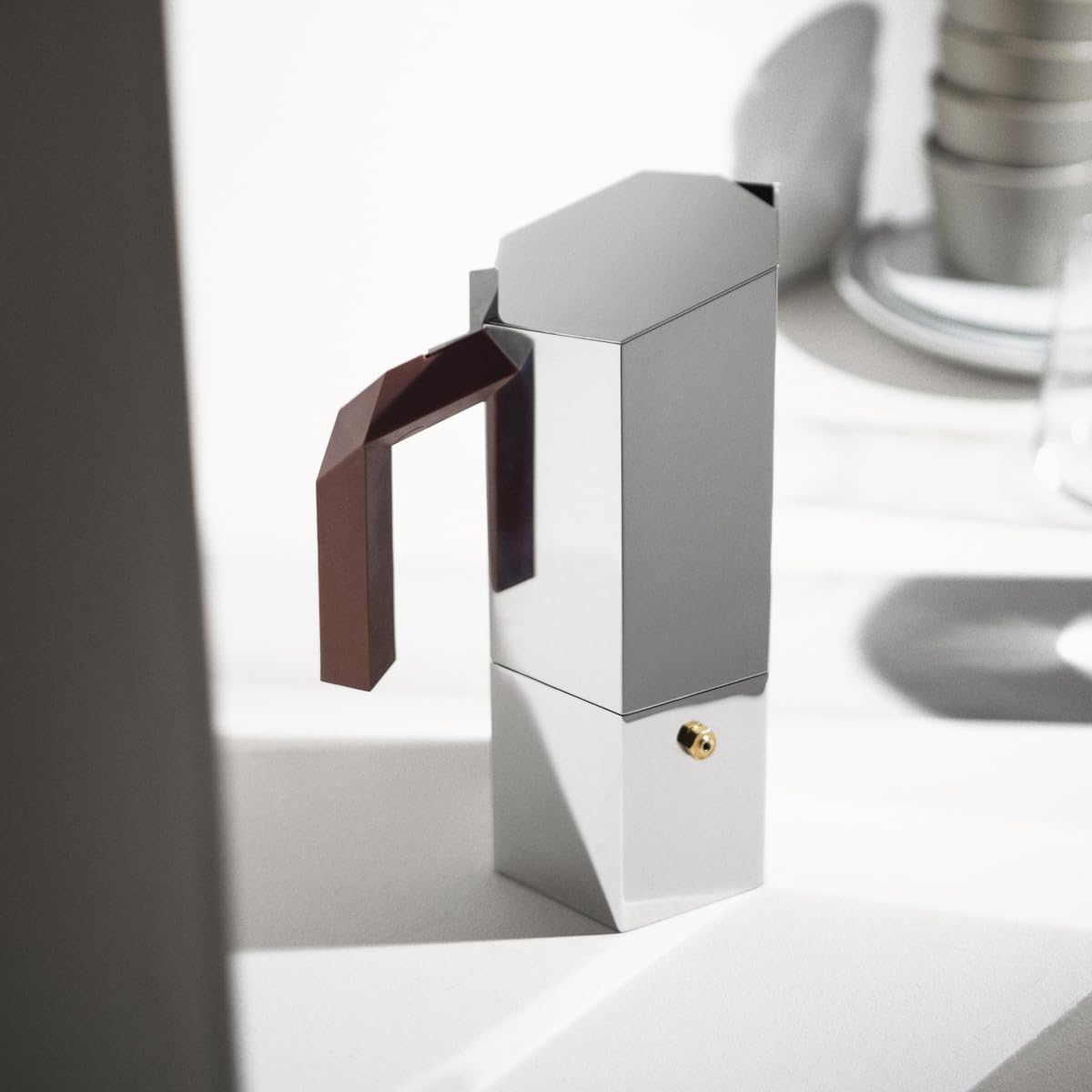 Cafetera expreso de acero 18/10 6 tazas, mod Menhir design Michael Anastassiades, apta para inducción