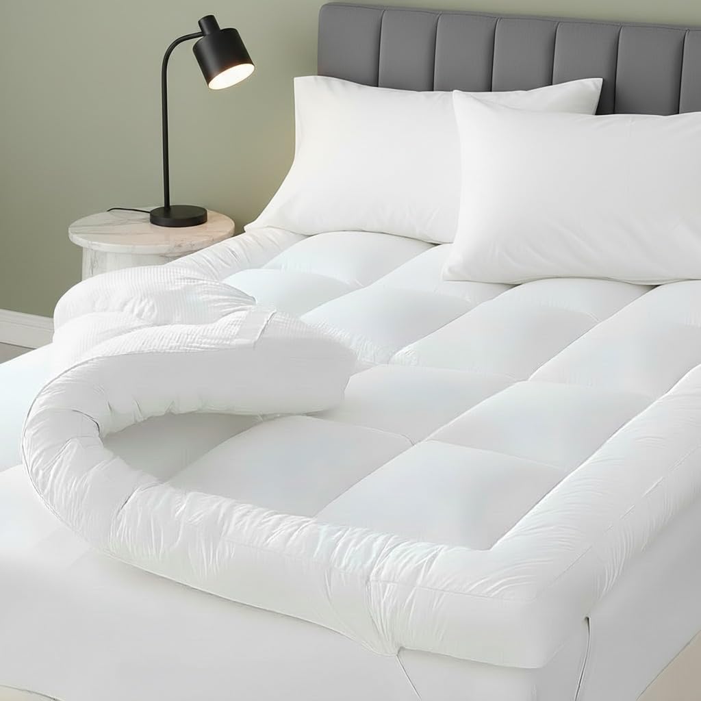 Serenest Small Double Mattress Topper - 10cm Cloud-Like Softness - 100% Microfiber Filling Firm Mattress Topper with Elasticated Straps for Perfect Hold (122X190cm)