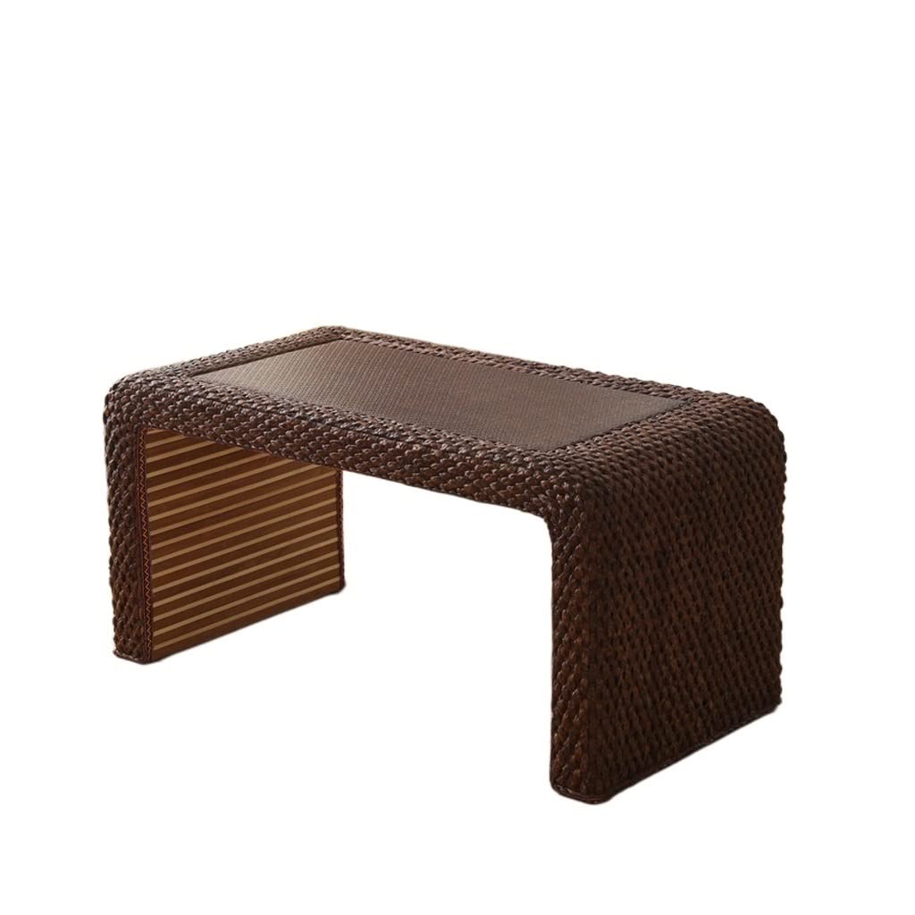 Table basse en rotin pour créer un coin détente bohème chaleureux chez soi