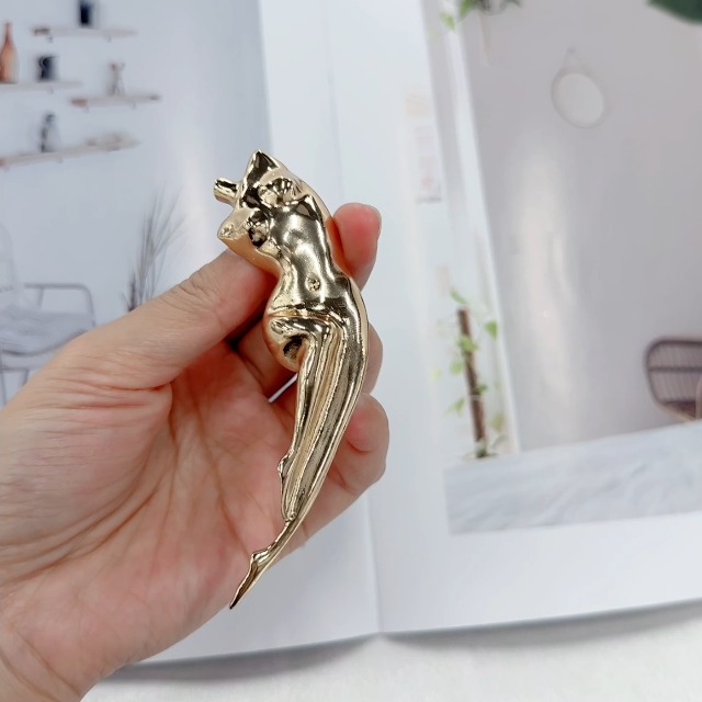 Amazon.com: Sexy Female Human Body Sculpture Brooch for Women