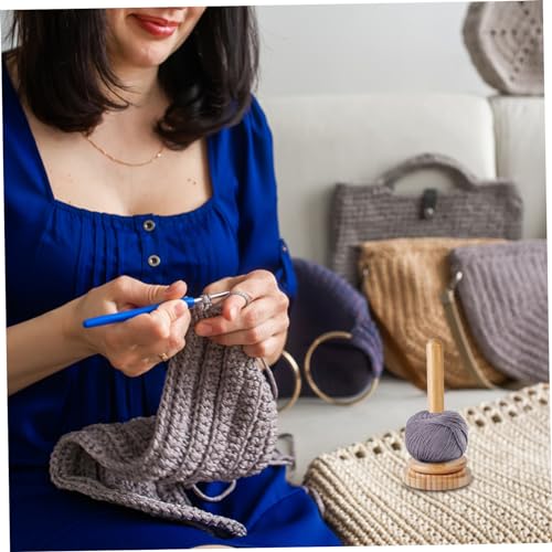 Portahilos de madera para crochet ideal para tejer cómodamente en el sofá 7