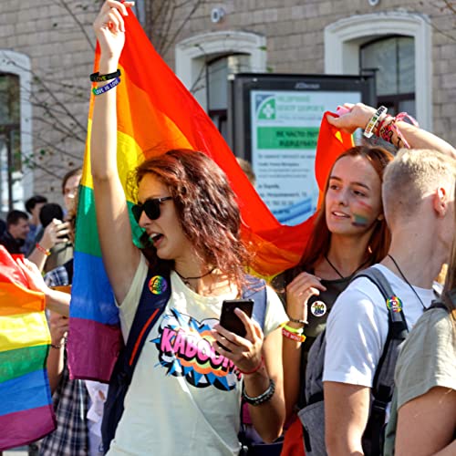 60 Pcs Rainbow Gay Pride Accessories Set Include 30 Pride Bracelet Silicone Wristbands And 30 Lgbt Love Badges Pins Stuff For Gay Pride Parade Celebration Carnival Party Favors Supplies Decorations #TOP4