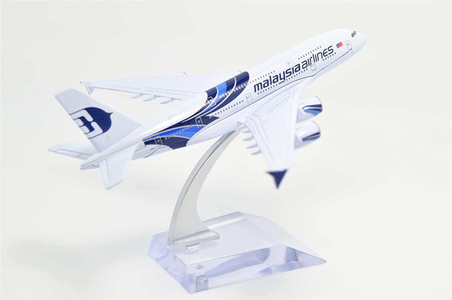 eS³kube Diecast Metal Scale Aeroplane Model, Size -14Cm X 16Cm -1Pc - For Display ONLY (Malaysia Airlines), White