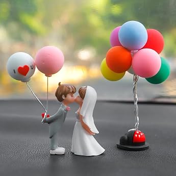 Cute Car Dashboard Ornament Cute Cartoon Couples Action Figure Balloon Ornament Figures Pair Dolls with Balloon Car Interior Decoration Figures Car Dashboard Decorations Office Room Decoration