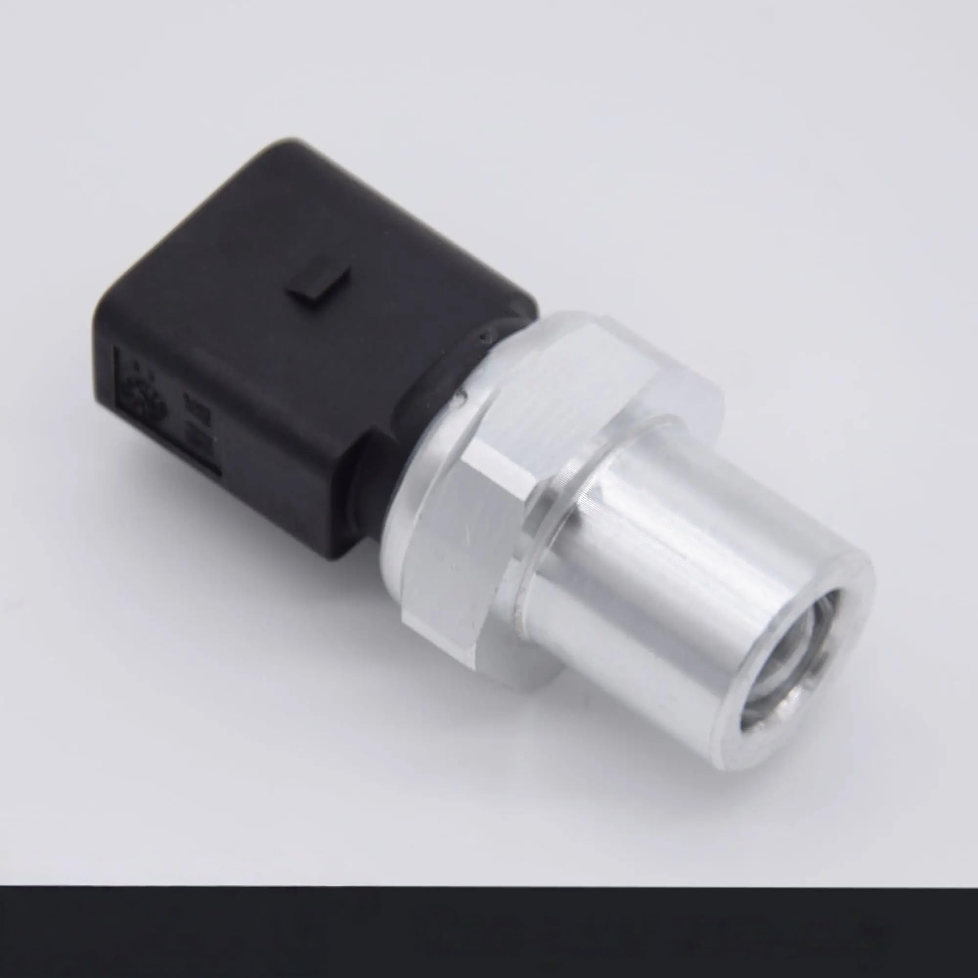 Sensor de interruptor de presión Para A3 A4 A5 A6 A7 A8L Q5 R8 TT Para Golf Para Touareg A/C Sensor de interruptor de presión de aire acondicionado interruptor de presión A/C