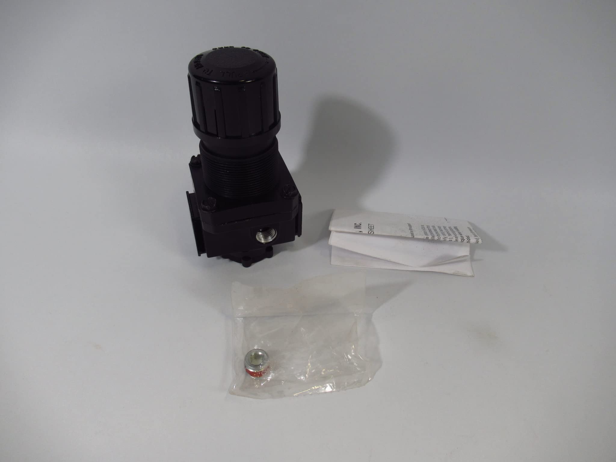 New Air Pressure Regulator 100 CFM 1/2