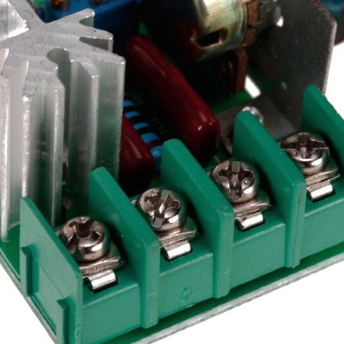 SODIAL (R) 2000W Voltaggio Regolatore Velocita'