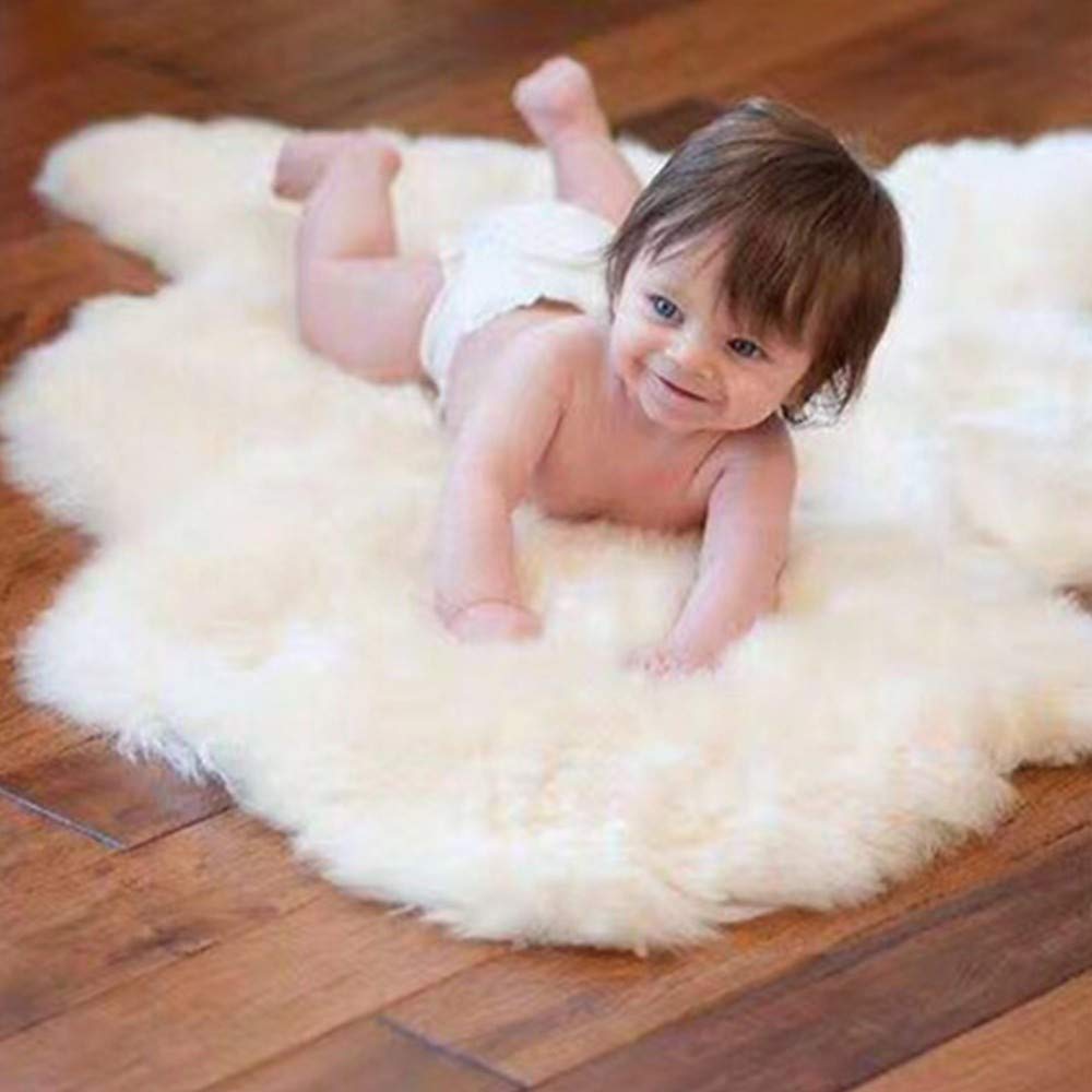 Faux Peau de Mouton en Laine Tapis (60 x 100 cm) Imitation Toison Moquette Fluffy Soft Longhair Décoratif Coussin de Chaise Canapé Natte Cozy Sensation comme véritable Laine(Blanc)