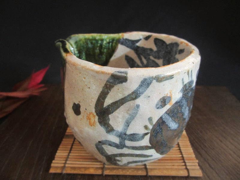 早蕨窯 佐藤和次作 織部　蟹絵　丸皿5枚　紙製共箱 楽天市場】大鉢 □ 陶芸作家・佐藤和次 織部 蟹絵 九寸丸鉢