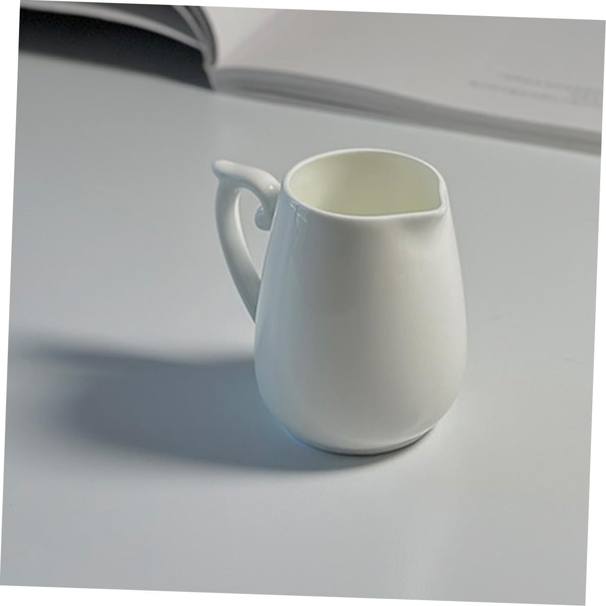 5pcs Ceramic Jug Stylish Syrup Pitcher for Coffee Sauce Lattes Modern Design Easy to Handle for Coffee Bars Home Use