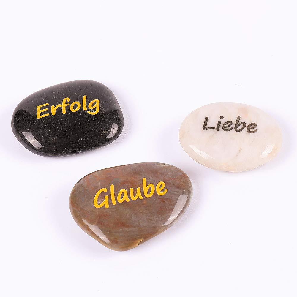 12PCS Pierres Gravées Message Allemand Chanceuse Inspirant, Cadeau avec Gravure Inspiration Mot, Pierre de Guérison, Décoratifs Galets, Bonheur Encouragement (Lot de Gros, 12 Mots Différents, 5-8 cm)