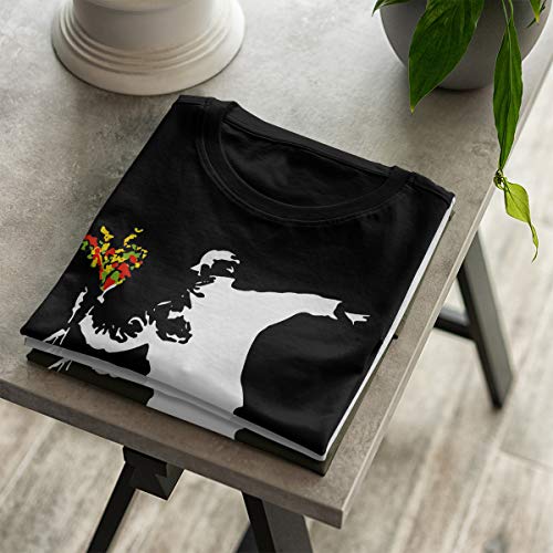 T-shirt Banksy Flower Thrower pour exprimer un message de paix et punk - 4
