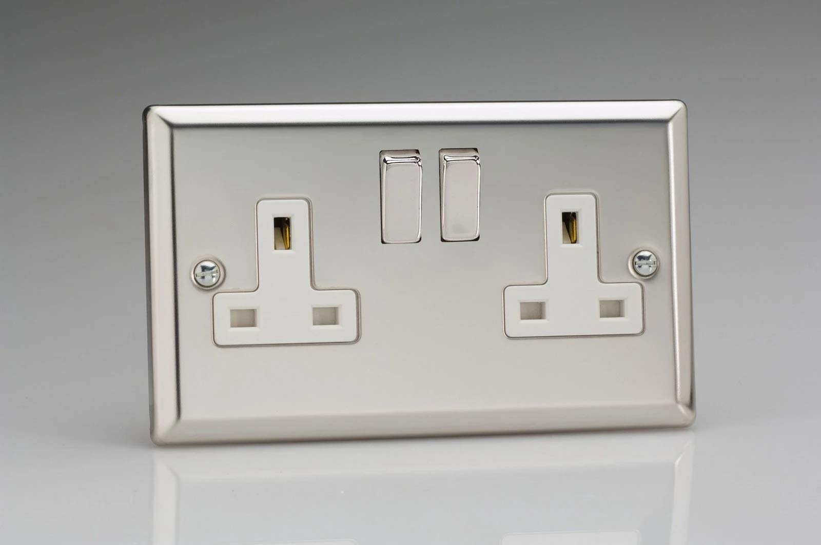 Varilight 2-Gang 13A Double Pole Switched Socket Mirror Chrome