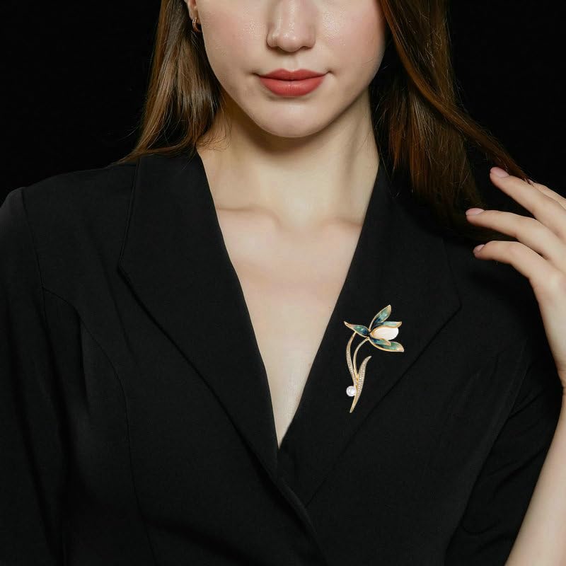 Image of 14K Gold Graceful Vintage Chinese Style Brooch Pin for Women, Freshwater Pearl Magnolia Flower Pink /White Pin, Ideal for Traditional Events, Women's Brooches & Pins