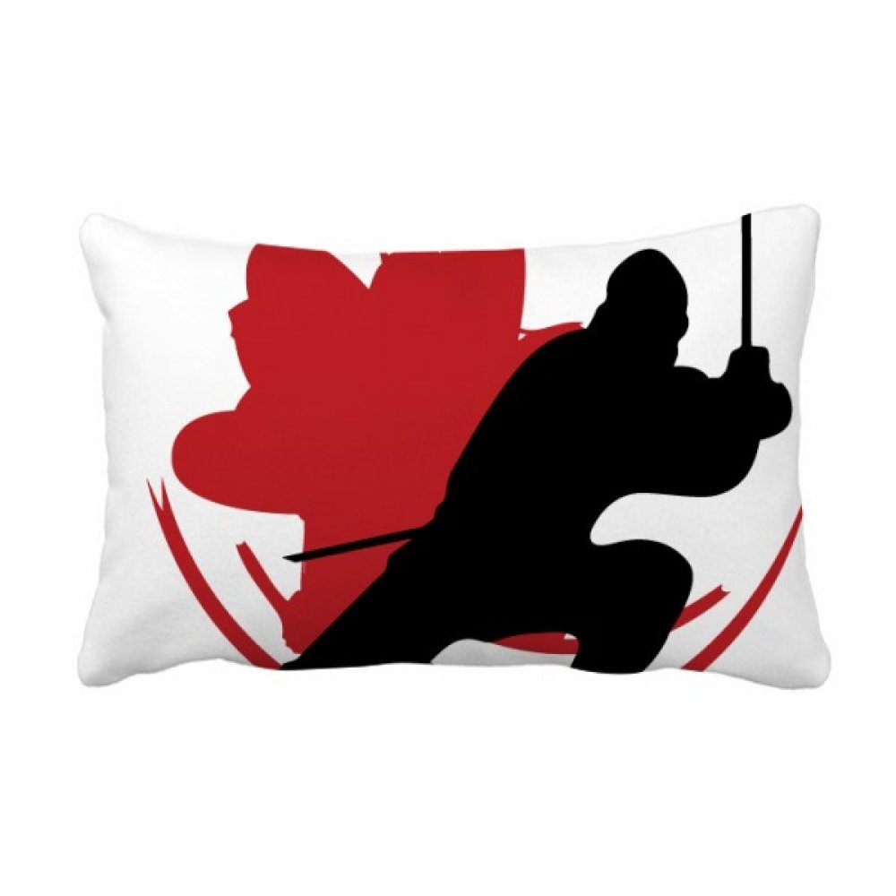 Coussin sakura et katana japonais pour sublimer l'ambiance de votre salon de lecture zen