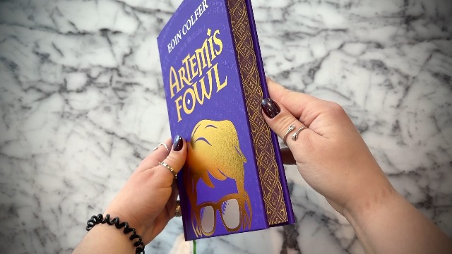 Image of Artemis Fowl Deluxe Collector's Edition