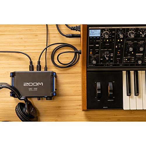 Zoom Uac-232 Usb 2.0 Audio Interface With 32-Bit Float Recording, 2 Xlr/Trs Combo Mic/Line/Instrument Inputs, Xlr Cable, 2X 1/4" Stereo Plug Cables And Streameye Polishing Cloth #TOP2