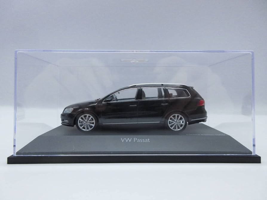 1/43 シュコー　フォルクスワーゲン パサート ヴァリアント　ミニカー　黒 Amazon | 1/43 シュコー ミニカー パサート ヴァリアント