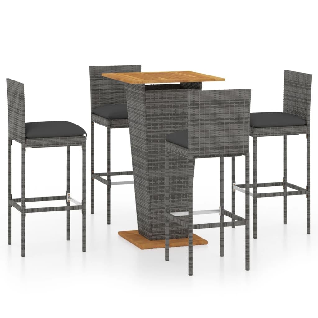 Set Bar da Giardino 5 Pz in Rattan PE Tavolo e 4 Sgabelli Grigio | Ideale per terrazzo e balcone, questo mobile alto con ripiano in acacia e cuscini imbottiti offre stile per aperitivi.