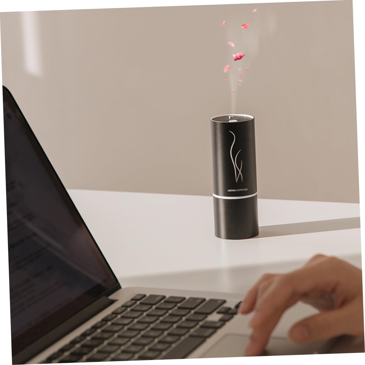 Tragbarer Kleiner USB Aroma Diffusor für Ätherische Öle 20ml Schwarz