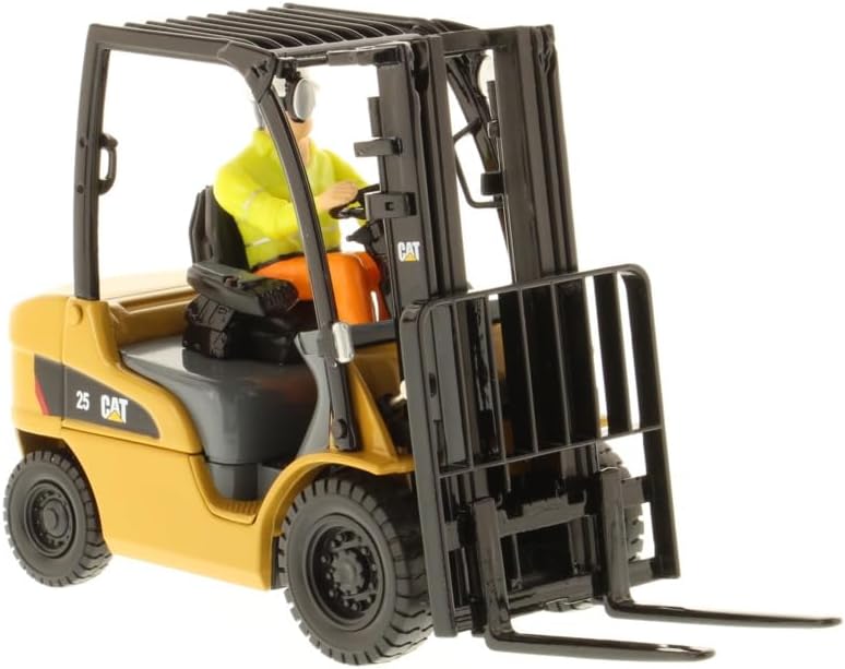 Diecast Masters 1:25 Caterpillar DP25N Lift Truck – Core Classics Series 85256C