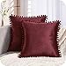 Topfinel Juego de 2 Cojines Fundas Terciopelo Decorativa Hogar Almohadas Fundas con Pelota de Color Sólido para Cama Sofás Sala de Estar Dormitorio Sala de Estudio Jardín Coche 45x45cm Burdeo