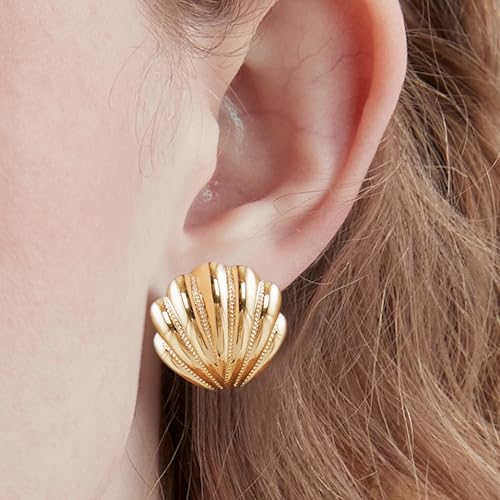 SmileBelle Gold Shell Earrings for Women, 14k Gold Starfish Stud Earrings as Summer Earrings for Her, Chunky Seashell Beach Jewelry for Vacation, Summer Accessories to Matching Seashell Dress2