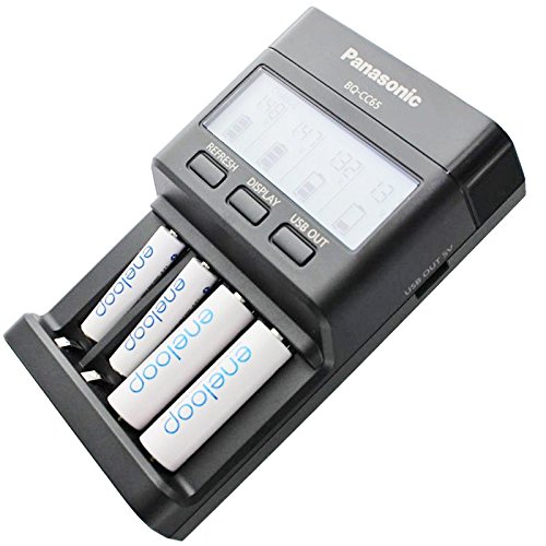 Panasonic eneloop Cargador BQ de cc65 Incluye pantalla LCD, 4 eneloop AAA Micro y cajita AccuCell) Blue