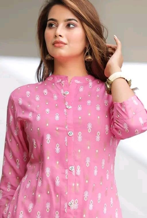 Image of Women's Printed Straight Kurti, 3 /4 Sleeves, Button-Down Front, Side Slits with Pockets