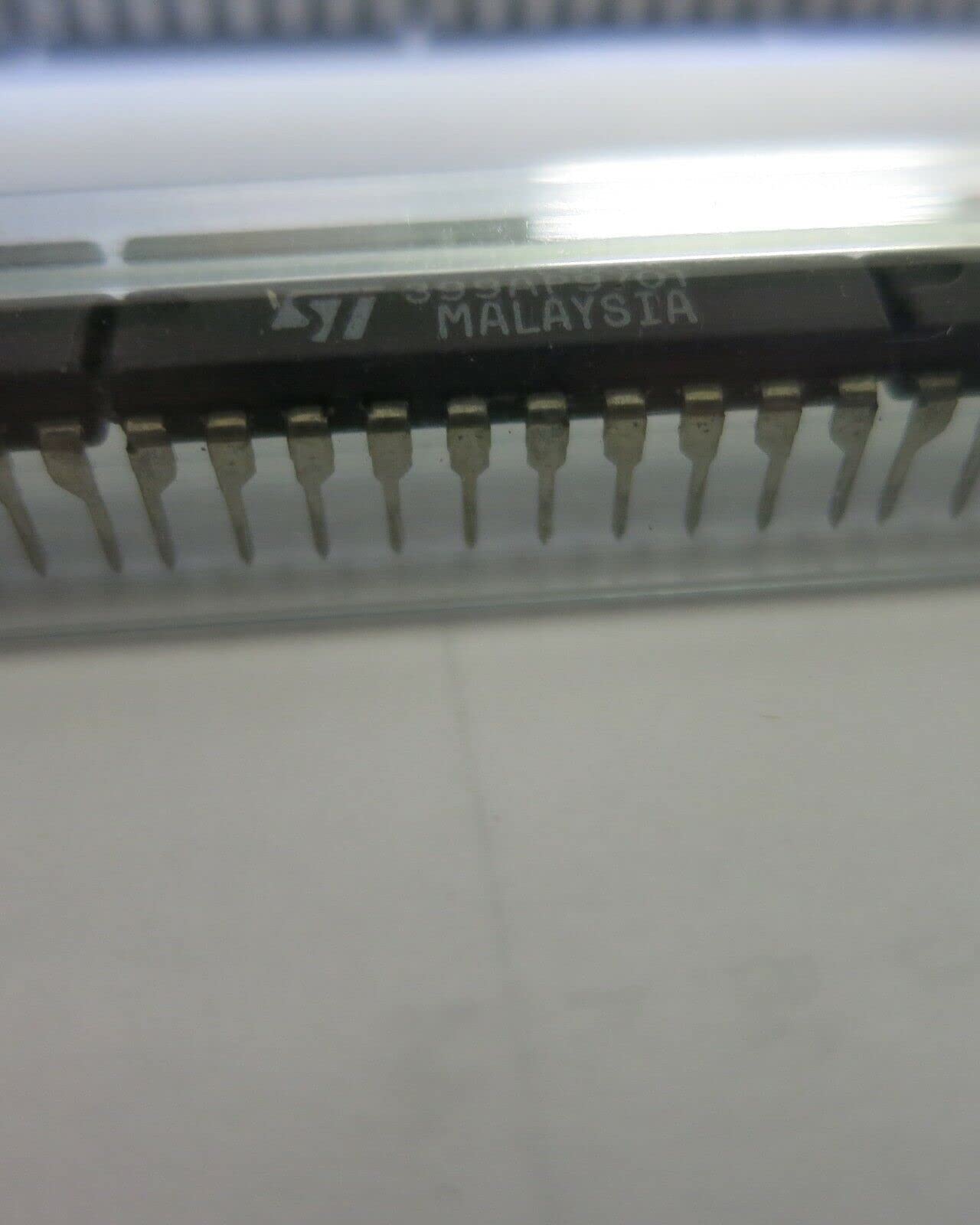 4 PCS L6204 ST Micro DIP 20 ** US Stock **