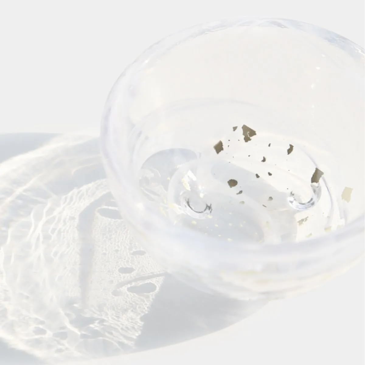 Handcrafted Japanese Sake Set – Elegant Gift for Any Occasion (Mizubasho Sake Carafe 4 Cups Set (Four Seasons), Carafe (12.3 oz-365ml), Cup (1.7-2.9 oz - 50-85ml))