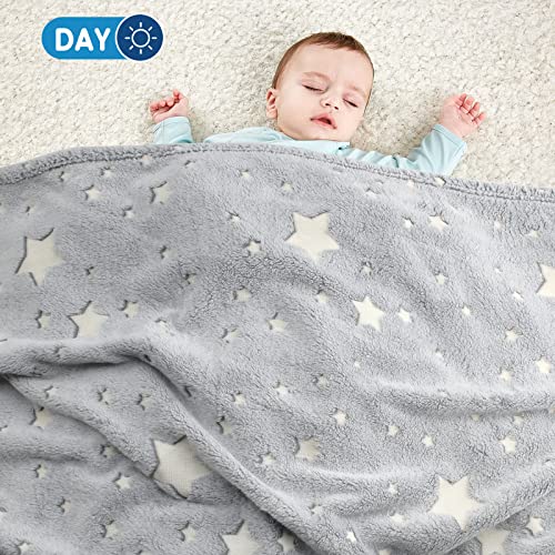 Ranedo Kuscheldecke Kinder 150×190 cm, Flanell-Fleece-Decke leuchtet im Dunkeln mit Sternen, Ganzjahresdecke als Geschenk für Kinder… – Ansicht 3