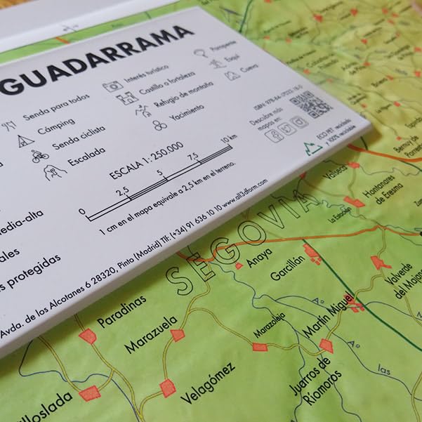 Mapa en relieve Sierra de Guadarrama. Escala 1:250.000, 45x32 cm