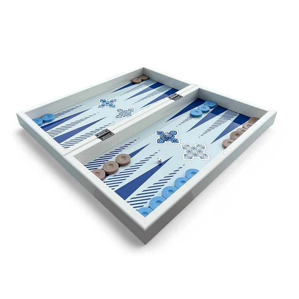 Biggdesign Niebieski Tile Backgammon, korpus MDF, zamknięcie magnetyczne, błyszczące lakierowanie ochronne, odporna na zarysowania powierzchnia do gry, w zestawie kostki i klocki