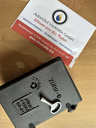 Zürn Kamintüre mit Schlüssel Gusstüre