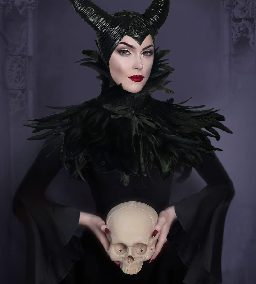 UQJE Women's Deluxe Adult Black Gown Costume Feather Cape Shawl with Horns - Image 3