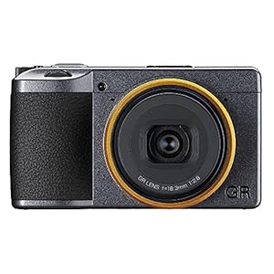Ricoh GR III Street Edition Kompaktkamera Kit