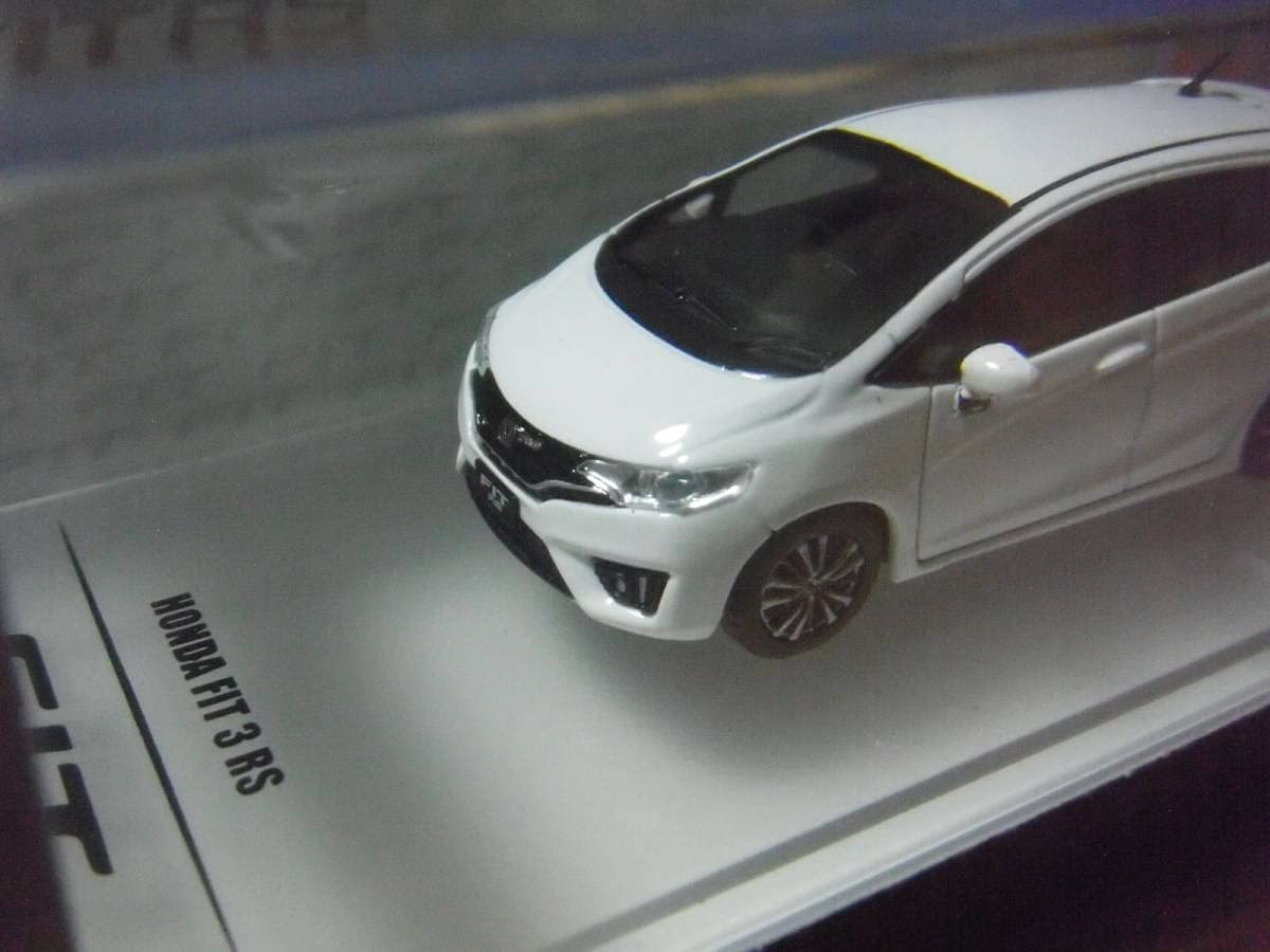 Amazon | イノモデル ホンダ フィット 3 RS ミニカー 1/64 白 ホワイト