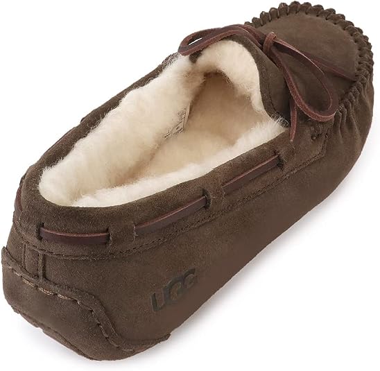 UGG ムートンモカシン　ダコタ　23センチ Amazon | [UGG] [アグ] シューズ モカシン DAKOTA ダコタ ムートン