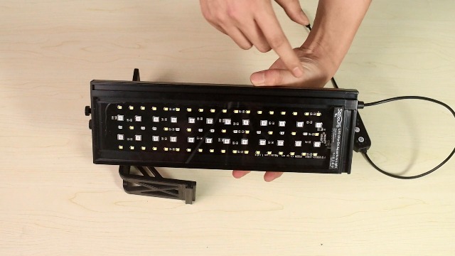 Amazon.co.jp: SEAOURA 水槽ライト クリップアクアリウムライト