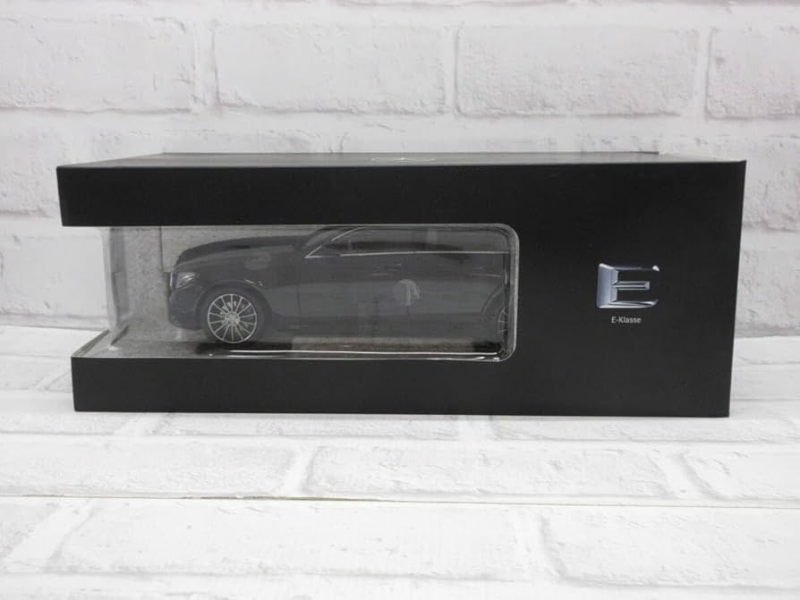 1/18 メルセデスベンツ Eクラス セダン W213 ミニカー ブラック Amazon 1/18 メルセデスベンツ Eクラス セダン W213 ミニカー ブラック Amazon