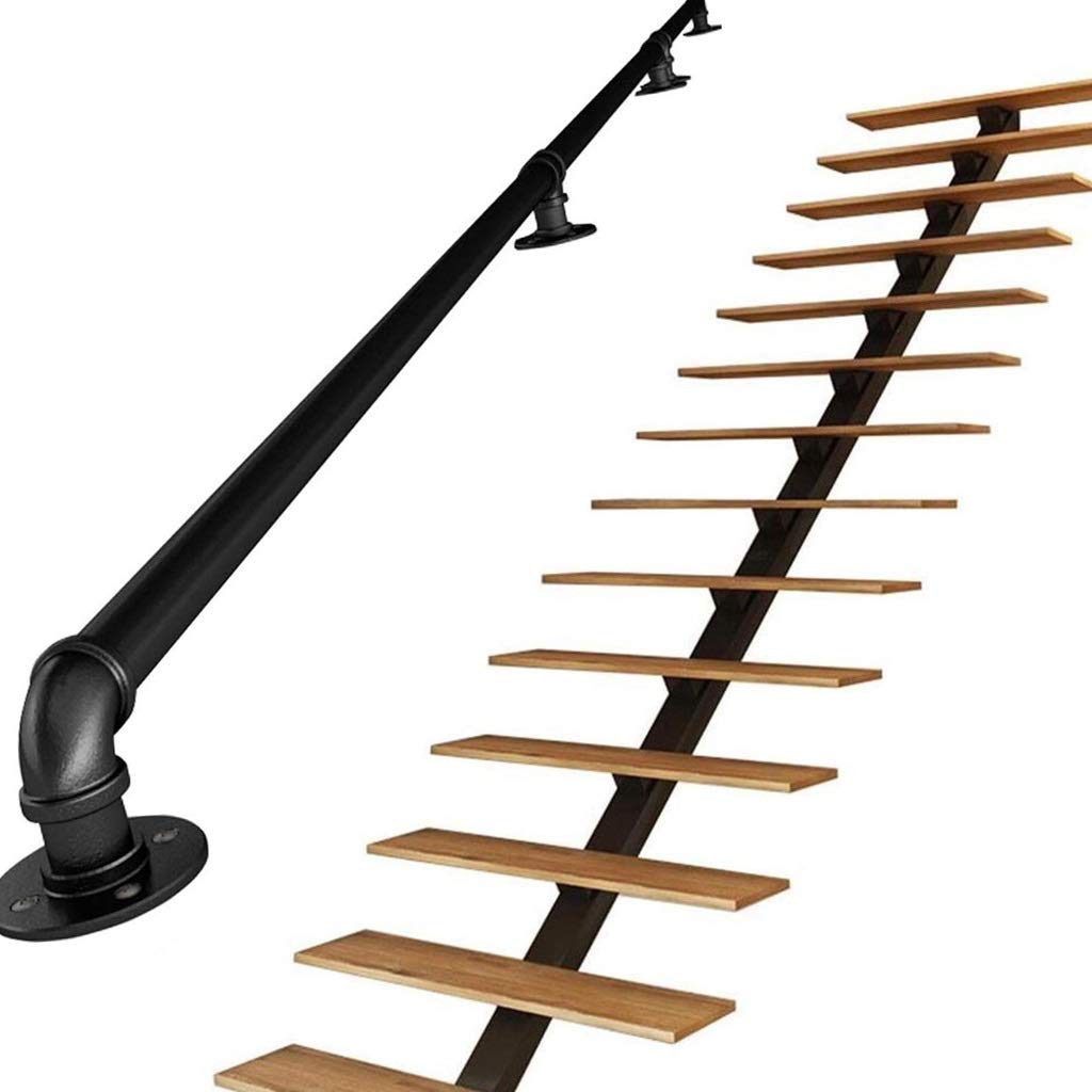 Sécuriser un escalier de loft étroit grâce à la main courante murale en fer forgé