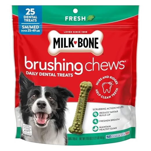 Milk-Bone Brushing Chews Original Chicken Flavor Daily Dental Dog Treats, Small/Medium, 19.6 Oz. Bag